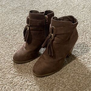 Brown Suede Booties Size 7.5 with tassels on the front and gold accents